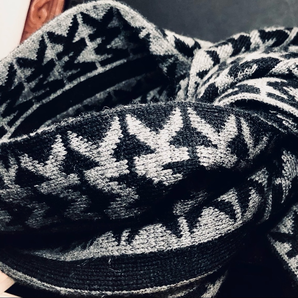 Michael Kors Unisex Logo Scarf